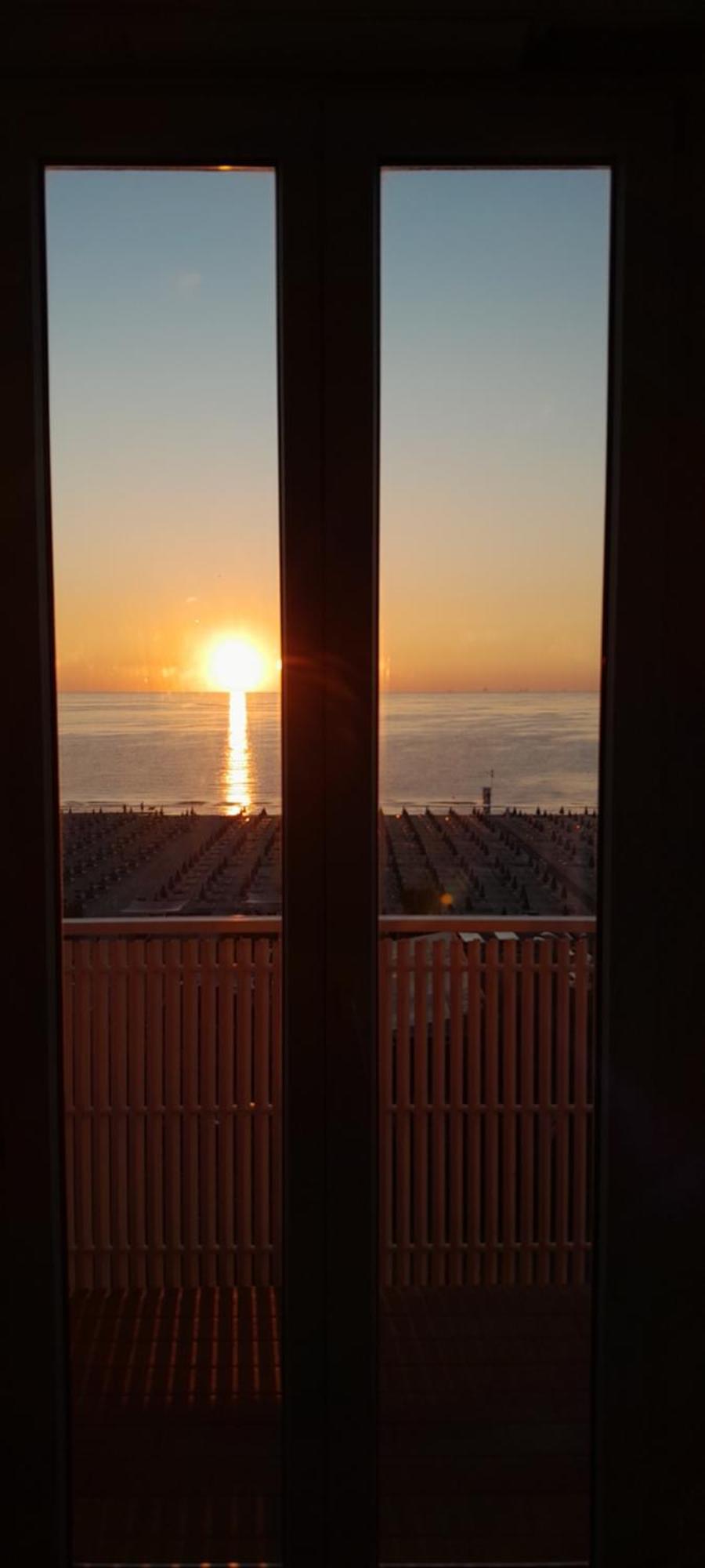 Hotel Delfino Μιλάνο Μαριτίμα Εξωτερικό φωτογραφία